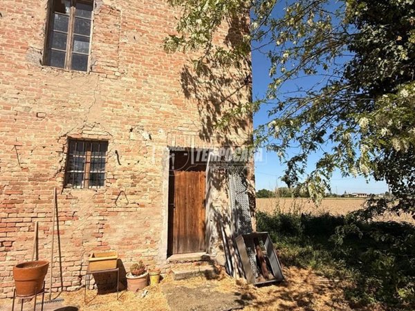 casa indipendente in vendita a Rottofreno