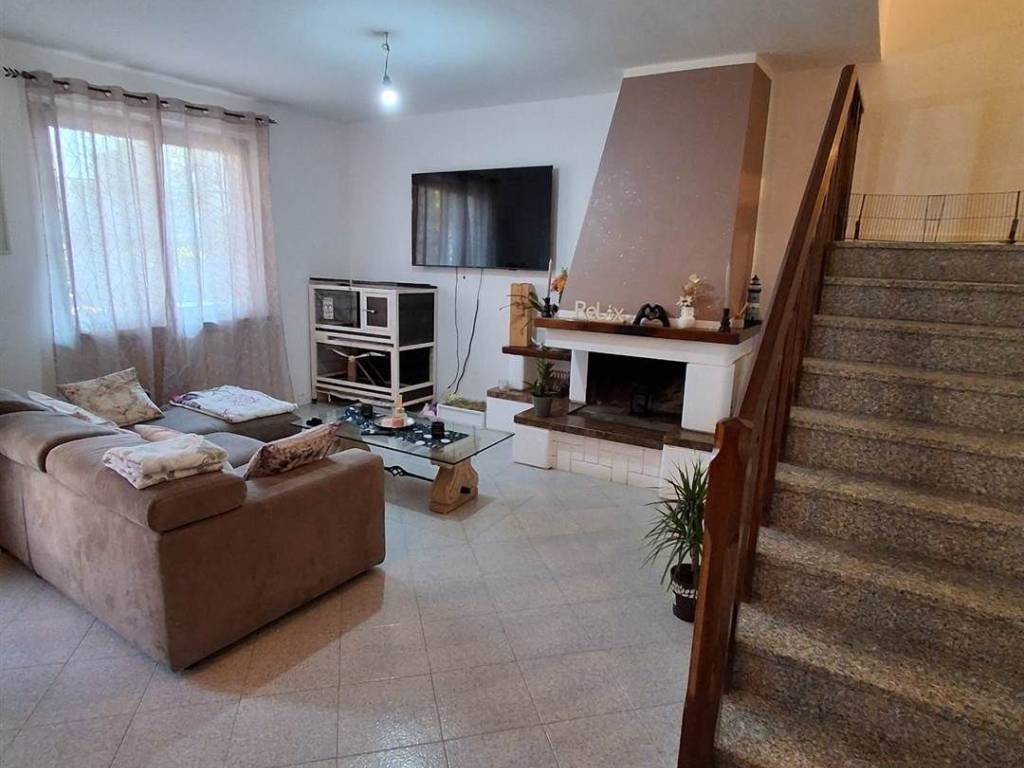 casa indipendente in vendita a Rottofreno