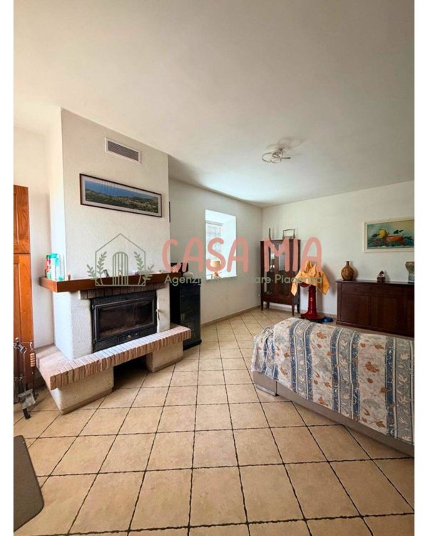 casa indipendente in vendita a Rottofreno