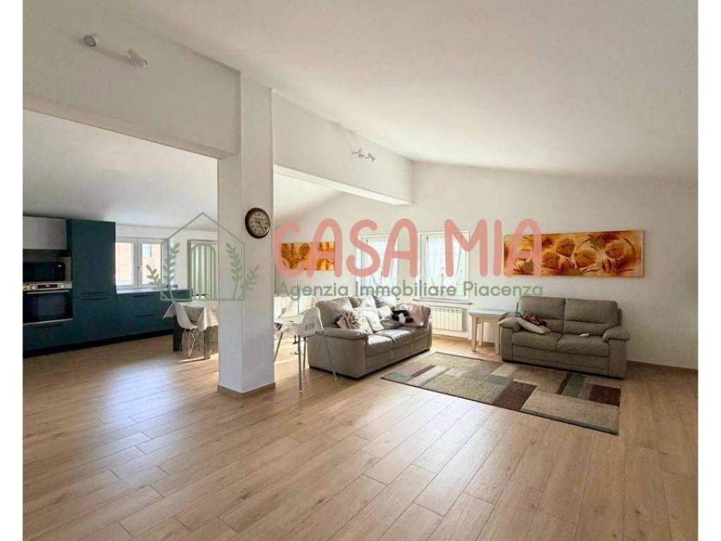 casa indipendente in vendita a Rottofreno in zona San Nicolò a Trebbia