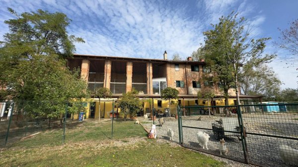 casale in vendita a Greggio