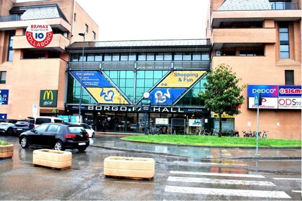 locale commerciale in vendita a San Giorgio Piacentino