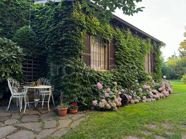 casa indipendente in vendita a San Giorgio Piacentino