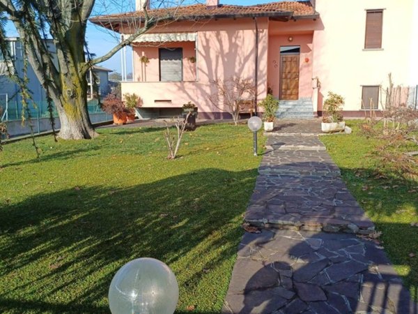 casa indipendente in vendita a San Giorgio Piacentino