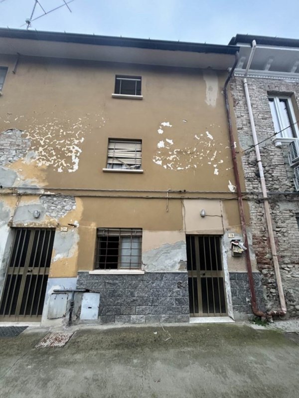 casa indipendente in vendita a San Giorgio Piacentino