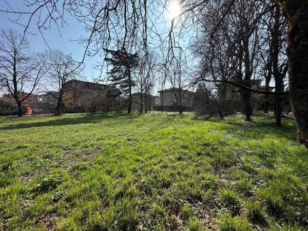 terreno edificabile in vendita a San Giorgio Piacentino