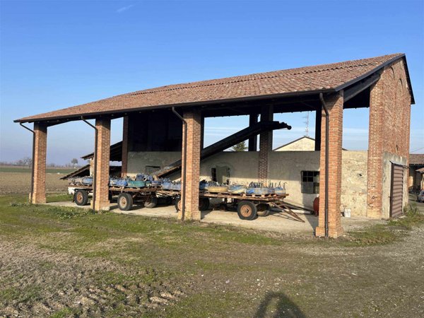 terreno agricolo in vendita a San Giorgio Piacentino in zona Centovera