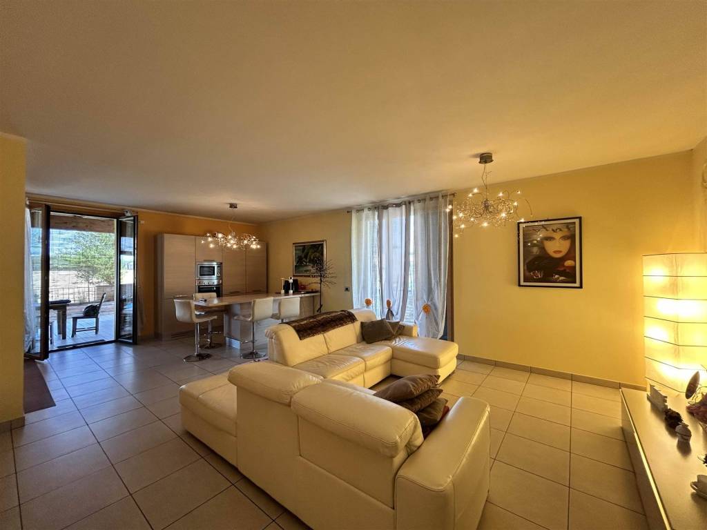 casa indipendente in vendita a San Giorgio Piacentino