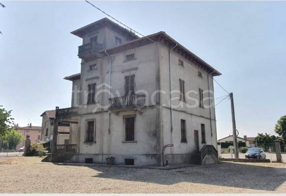 casa indipendente in vendita a San Giorgio Piacentino