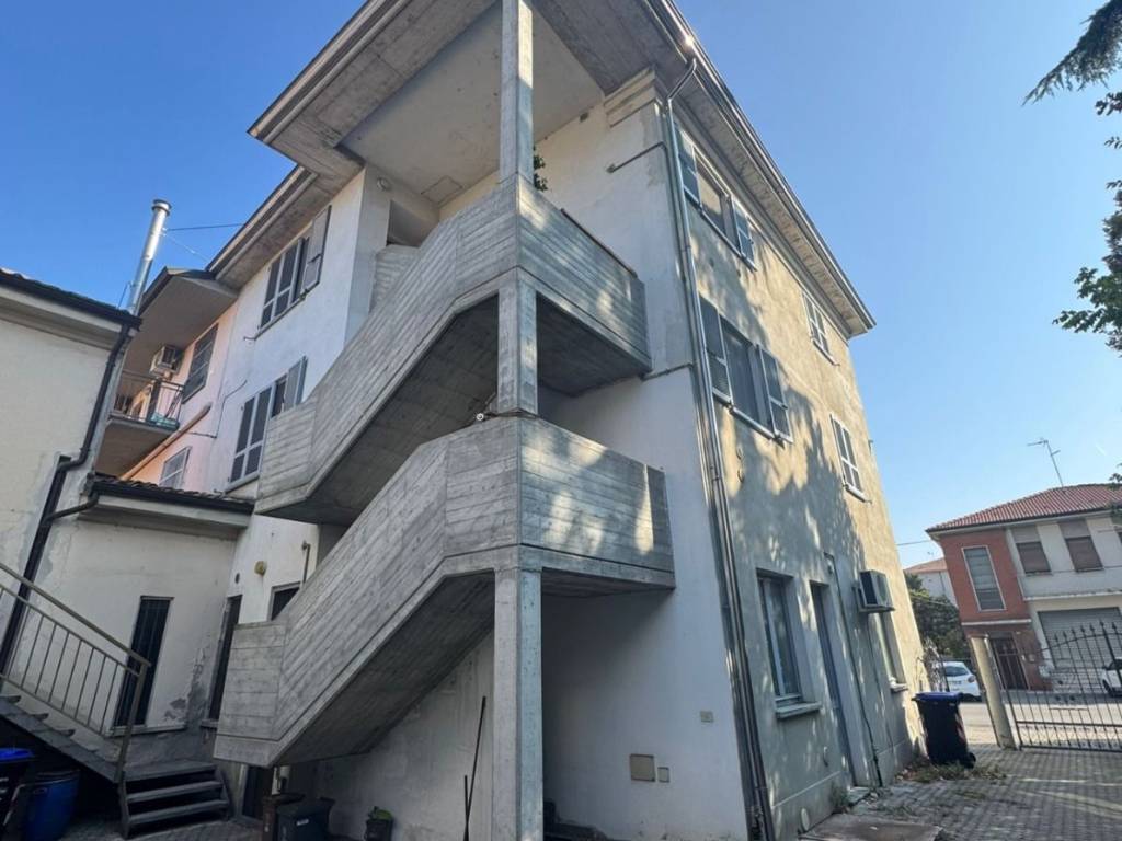 casa indipendente in vendita a San Giorgio Piacentino