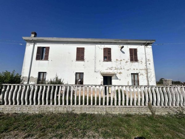 casa indipendente in vendita a San Giorgio Piacentino
