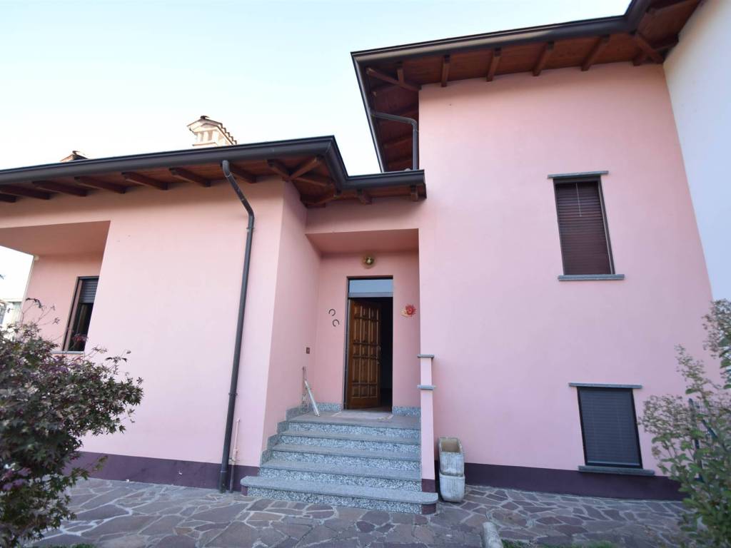 casa indipendente in vendita a San Giorgio Piacentino