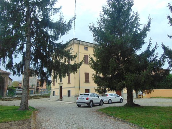 casa indipendente in vendita a San Giorgio Piacentino in zona Rizzolo