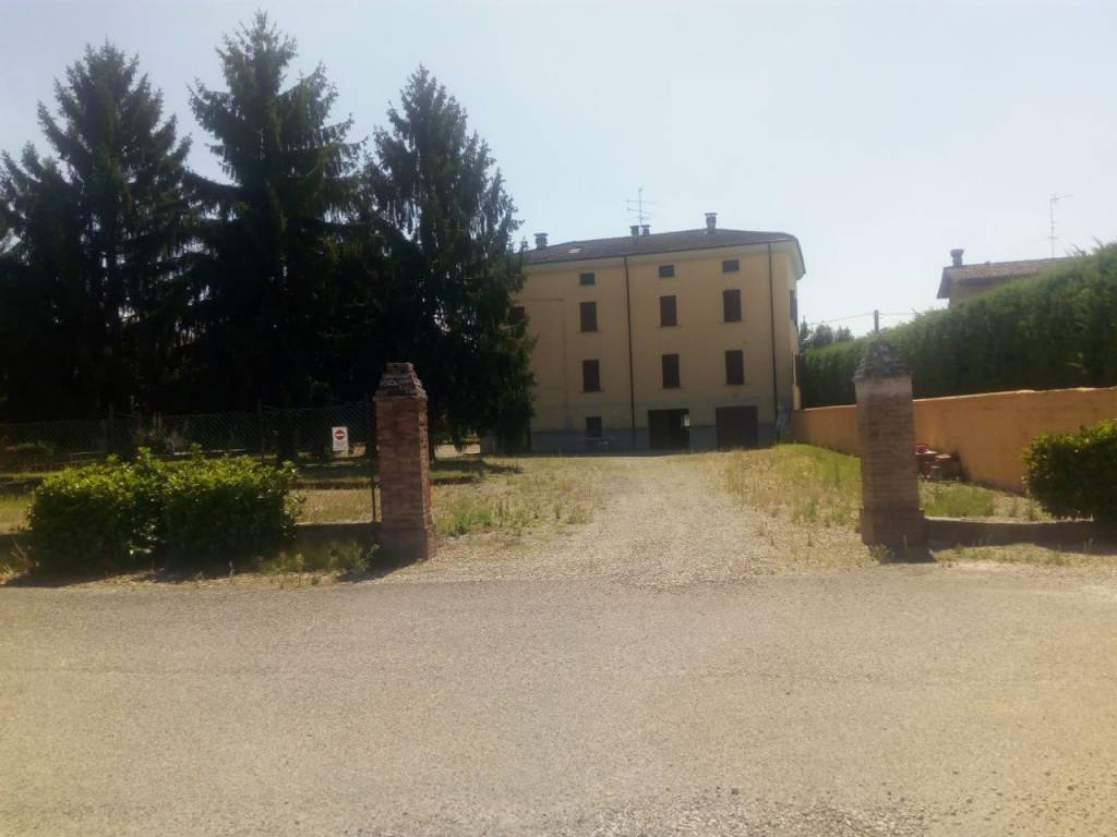 casa indipendente in vendita a San Giorgio Piacentino in zona Rizzolo