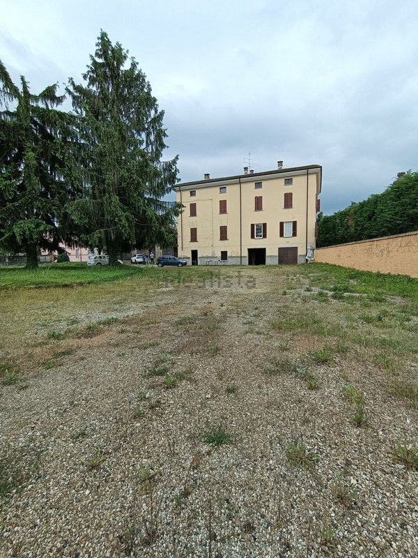 casa indipendente in vendita a San Giorgio Piacentino