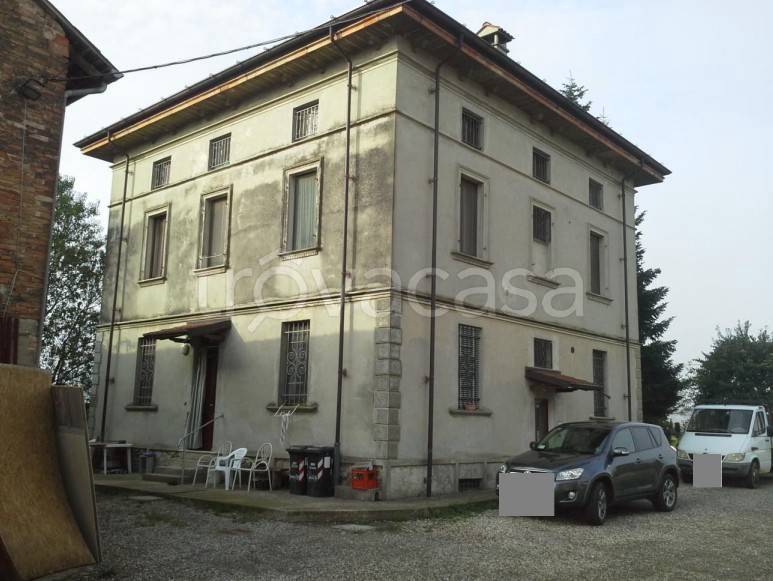 casa indipendente in vendita a San Giorgio Piacentino