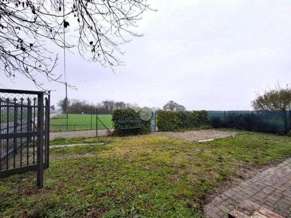 casa indipendente in vendita a San Giorgio Piacentino