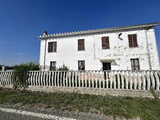 casa indipendente in vendita a San Giorgio Piacentino