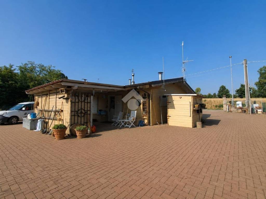 casa indipendente in vendita a San Giorgio Piacentino