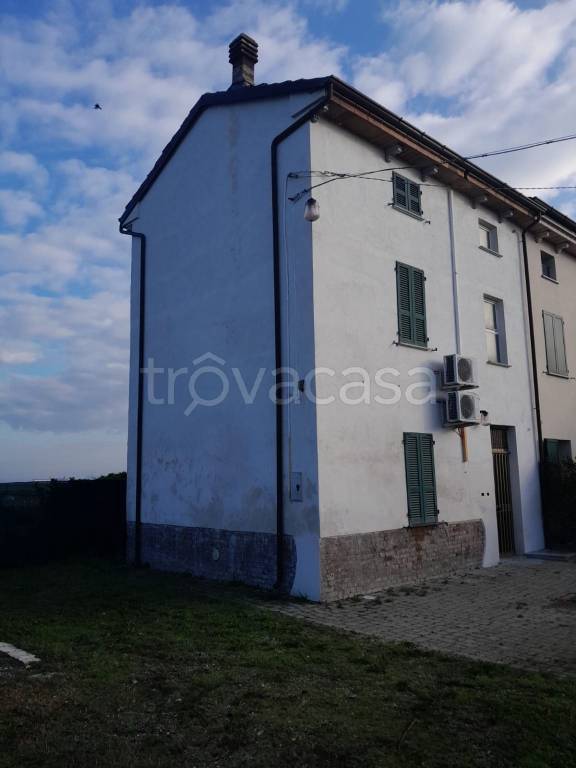casa indipendente in vendita a San Giorgio Piacentino