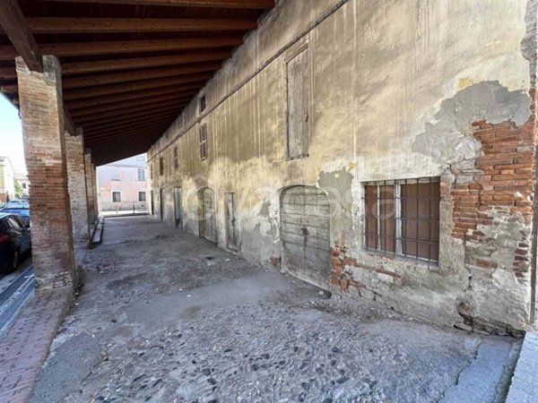 rudere in vendita a San Giorgio Piacentino