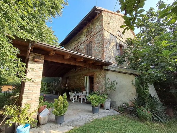 quadrivano in vendita a San Giorgio Piacentino in zona Viustino