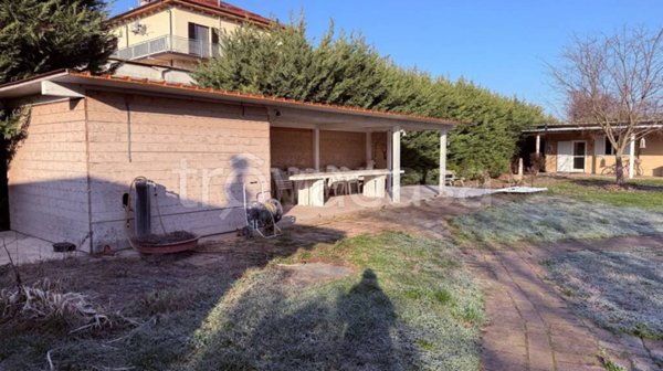 casa indipendente in vendita a San Giorgio Piacentino in zona Godi