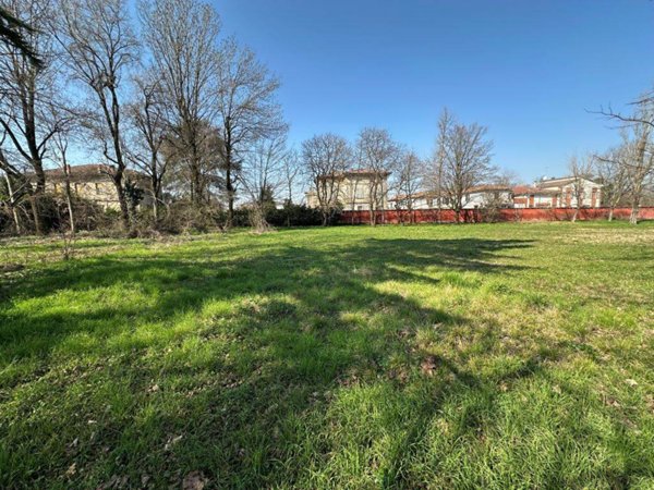 terreno edificabile in vendita a San Giorgio Piacentino