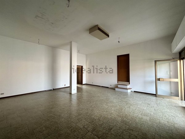 ufficio in vendita a San Giorgio Piacentino