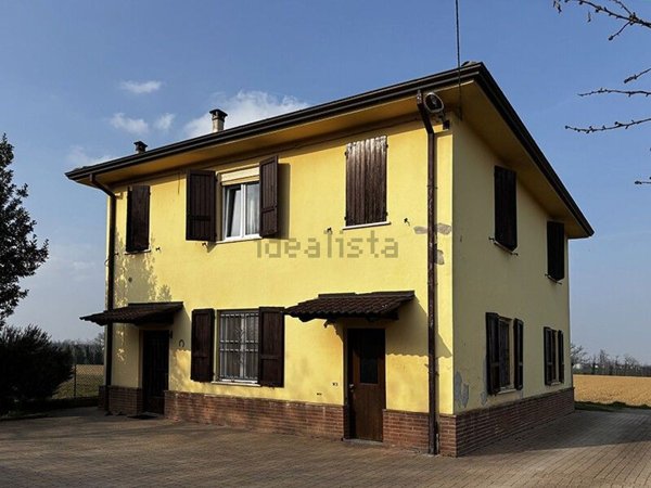 appartamento in vendita a San Giorgio Piacentino in zona Viustino