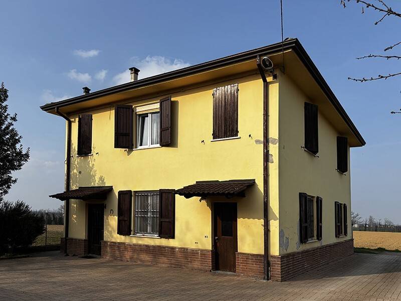 appartamento in vendita a San Giorgio Piacentino in zona Viustino