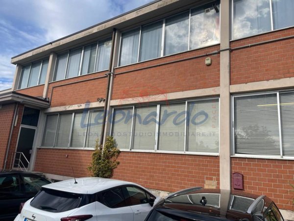 locale commerciale in vendita a San Giorgio Piacentino