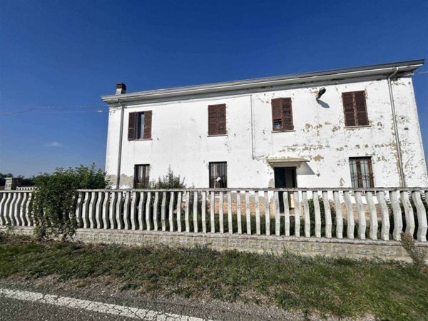 casa indipendente in vendita a San Giorgio Piacentino
