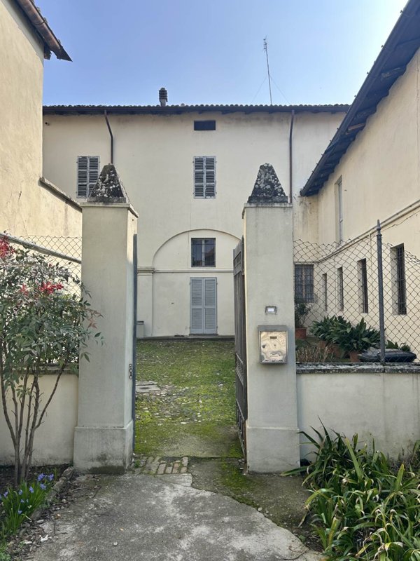 casa indipendente in vendita a San Giorgio Piacentino in zona Centovera