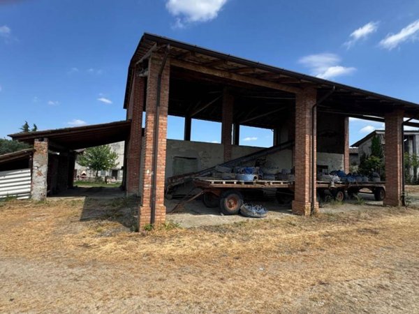 casa indipendente in vendita a San Giorgio Piacentino in zona Centovera