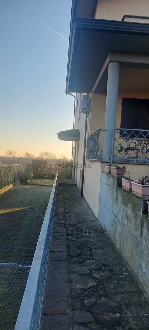 casa indipendente in vendita a San Giorgio Piacentino