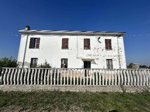 casa indipendente in vendita a San Giorgio Piacentino