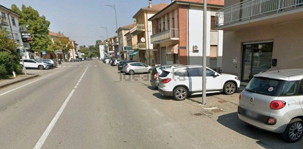 negozio in vendita a San Giorgio Piacentino