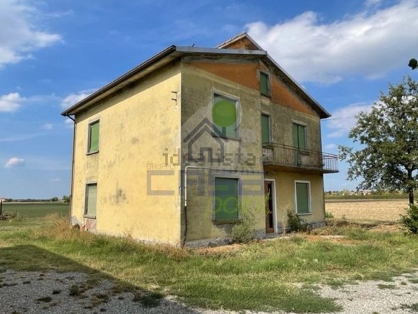 casa indipendente in vendita a San Pietro in Cerro