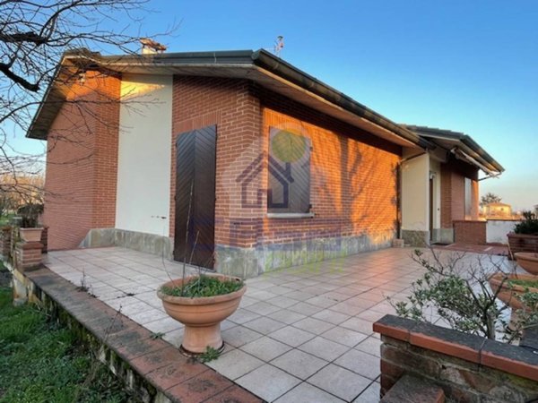casa indipendente in vendita a San Pietro in Cerro