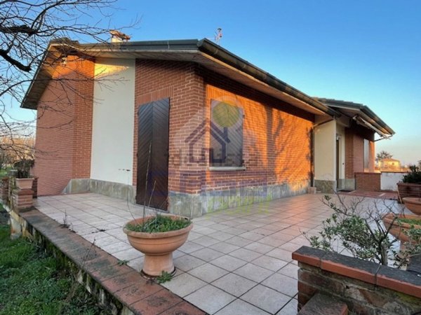 casa indipendente in vendita a San Pietro in Cerro