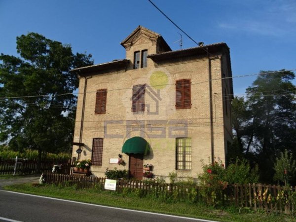 casa indipendente in vendita a San Pietro in Cerro
