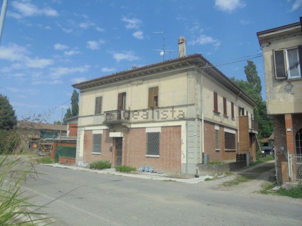 casa indipendente in vendita a San Pietro in Cerro