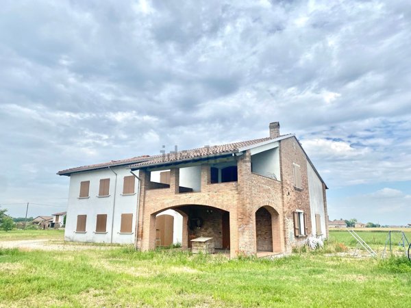 casa indipendente in vendita a San Pietro in Cerro