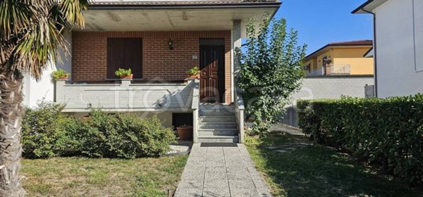 casa indipendente in vendita a Sarmato