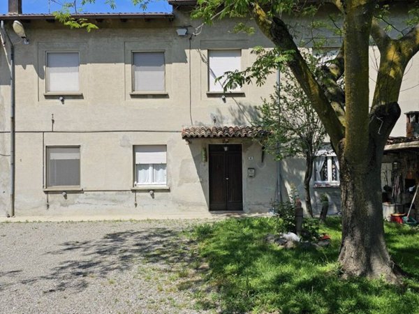 casa indipendente in vendita a Sarmato