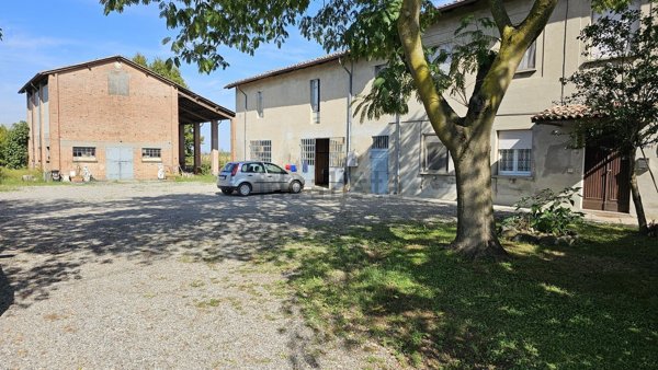 casa indipendente in vendita a Sarmato