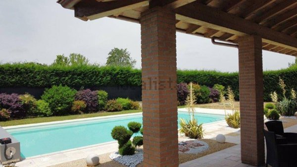 esavano in vendita a Sarmato