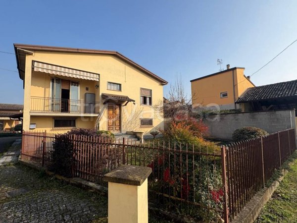 casa indipendente in vendita a Sarmato