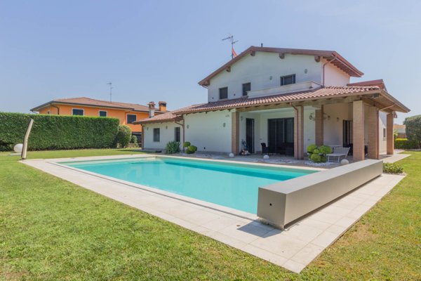 casa indipendente in vendita a Sarmato